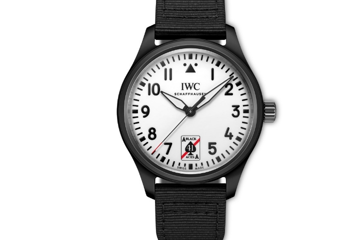 萬(wàn)國(guó)飛行員系列自動(dòng)腕表41“黑桃A”特別版（圖）